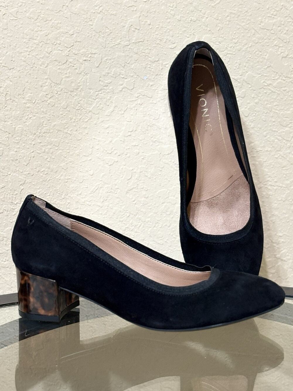 Vionic Natalie Tortoise NEW Heel Black Suede Slip On Women’s Size 6.5